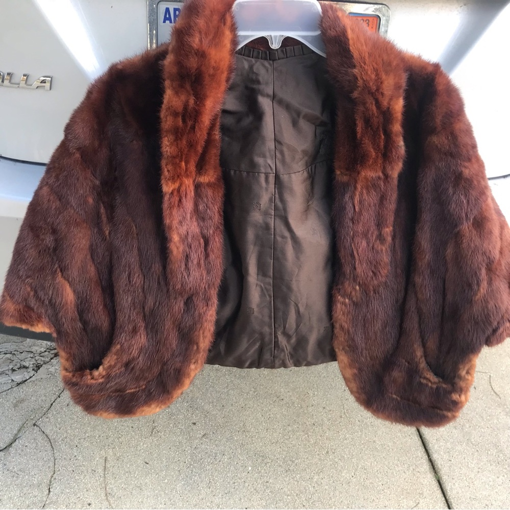 Vintage mink capelet  stole 1940s pockets  Sz Sm -med